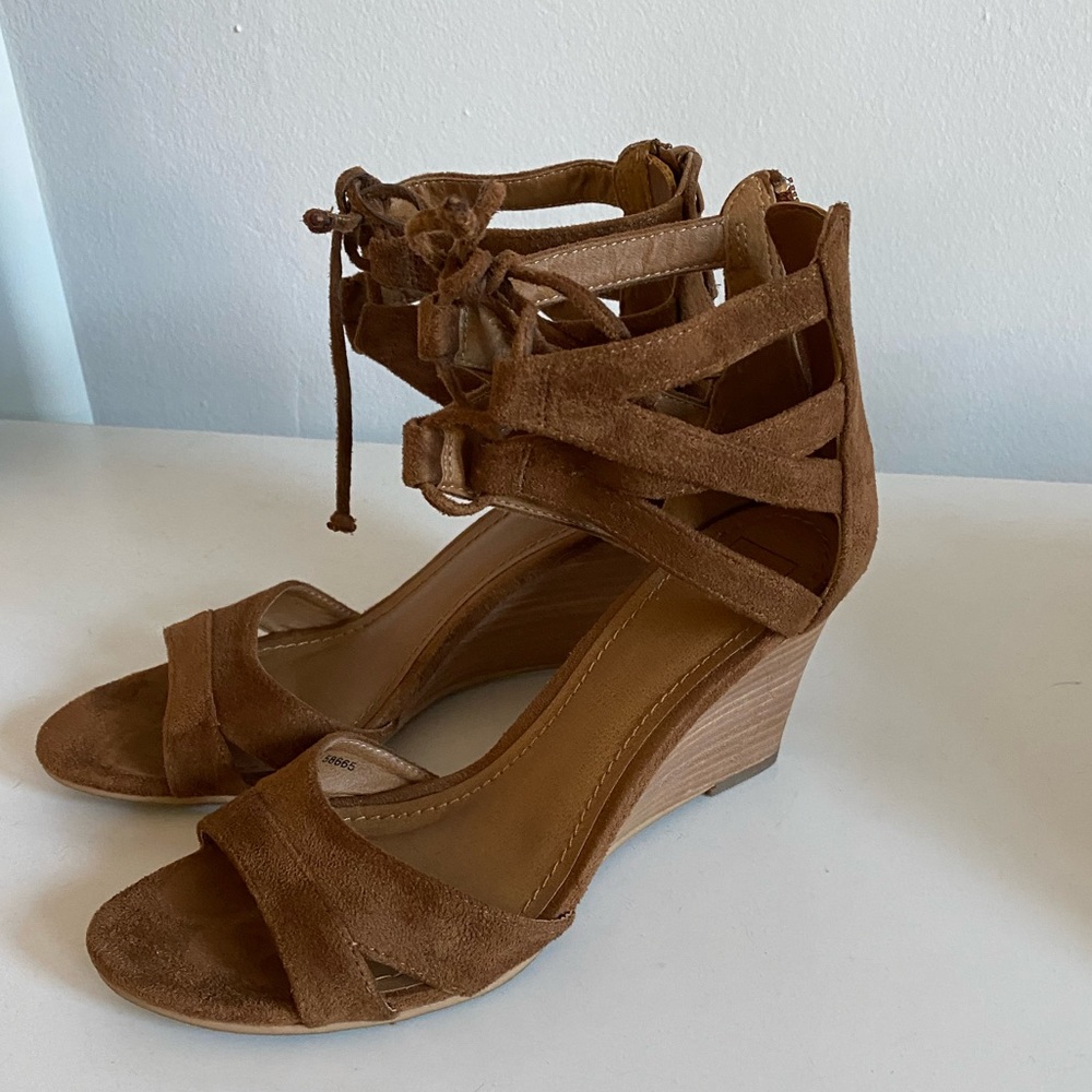 14TH & UNION Brown Strappy Laced Wedge Sandals